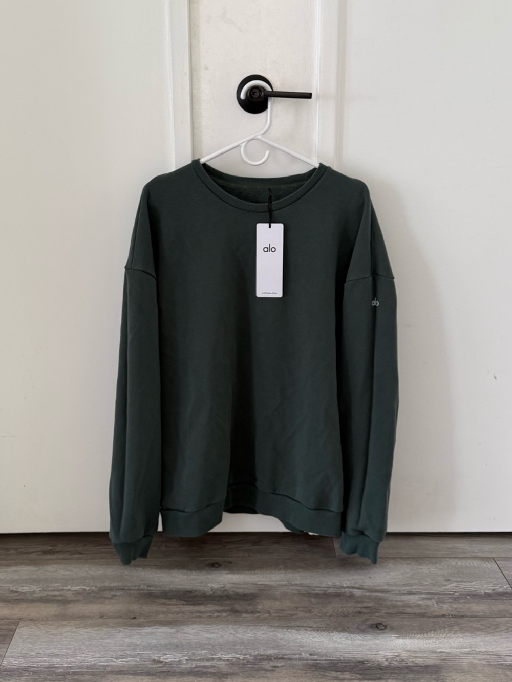 ALO Chill Crew Neck Pullover Size Large